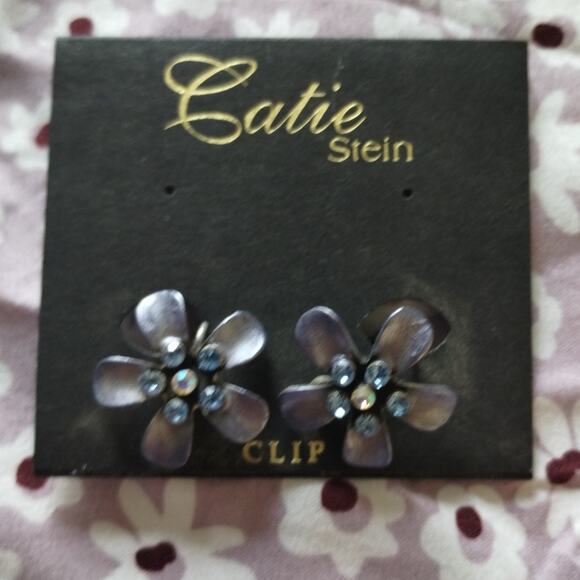 Vintage Catie Stein Purple Metallic Floral Blue Rhinestone Clip-On Earrings - Picture 2 of 3